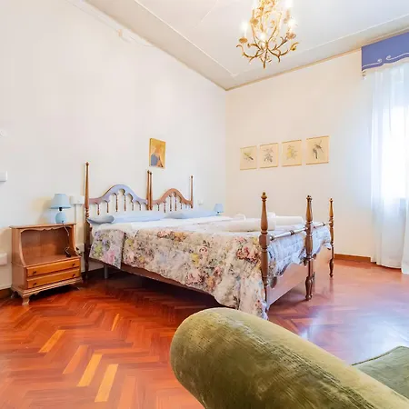 Casa Lella Lucca